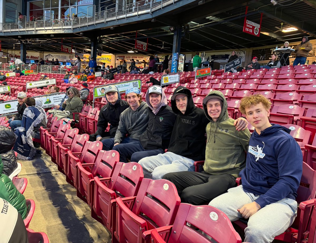RidertownUSA's tweet photo. The RoughRiders coaching staff and some players stopped by to support our neighbors, the @crkernels , for their home opener!

Here’s to a great season ahead — let’s go, Kernels! 👊🏻 

#RidersSupportLocal #LetsRide25 #GoKernels https://t.co/IKGMV57H9M