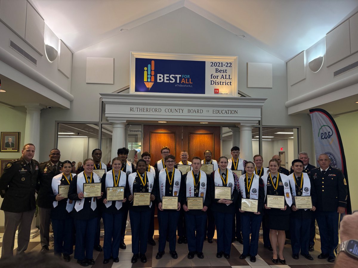 BlazeJROTC's tweet image. Congratulations to c/CPT Jared Garner being awarded the JROTC Distinguished Leader Graduate award, presented to cadets who have completed extensive criteria. He will be recognized at the 2025 Awards Ceremony for this achievement exemplifying, excellence at Blackman High School!