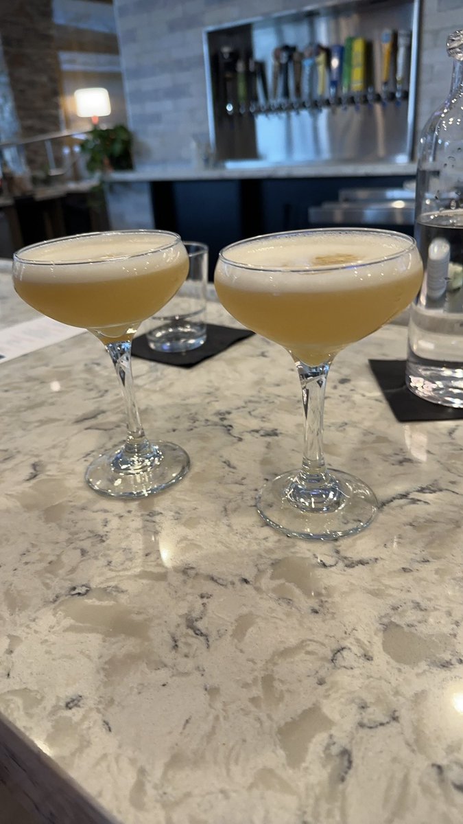jvanhKY's tweet photo. #RestaurantWeekCincy
Pennyflower Bistro &amp; Bar: Makers Blossom, shishito peppers, crispy mushroom lasagna, s’mores… https://t.co/tLEADPhHcC