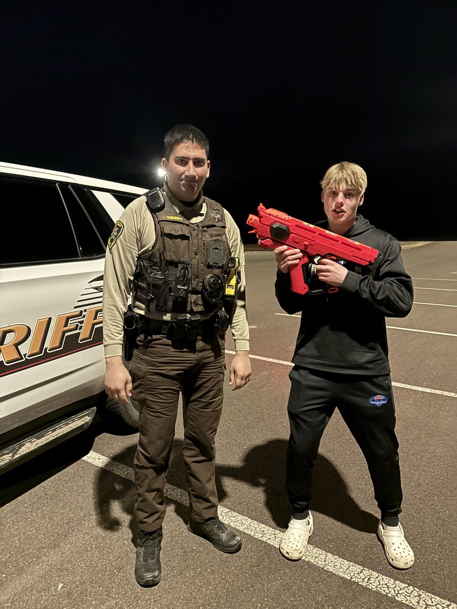 Girthornuttin69's tweet photo. Logan absolutely smokes the sheriff @CecNerf https://t.co/m7QhXwRBvt