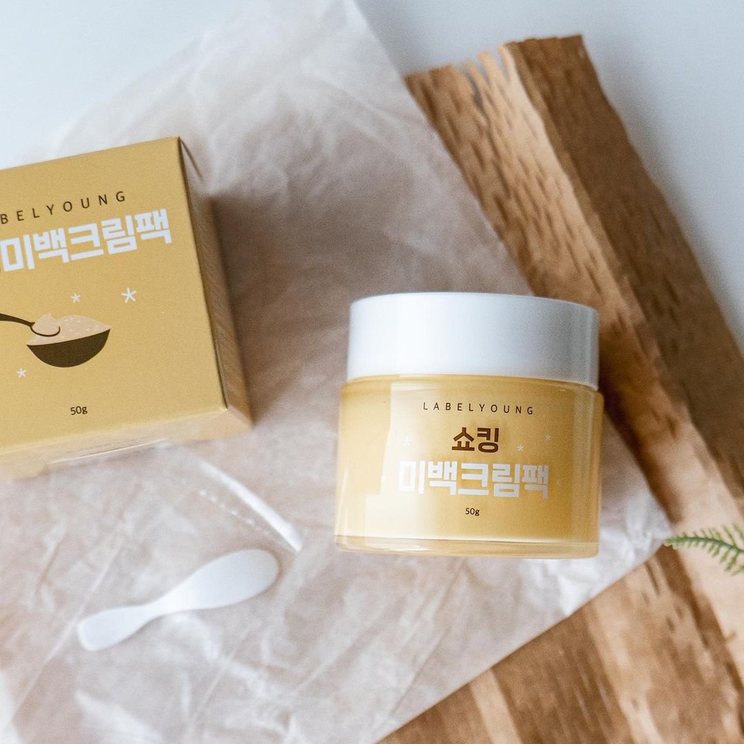 Blugico_'s tweet photo. พร้อมส่ง 🛒
#LABELYOUNG - Shocking Whitening Cream Pack ( 50g. )

; ราคา 320 บาท จัดส่งฟรี!

ครีมหน้าสดสูตรใหม่ เป็นครีมบำรุงที่เป็น Tone up ในตัวปรับผิวให้ดูขาวขึ้นในทันทีที่ใช้ ช่วยให้ความชุ่มชื้น

สั่งซื้อทาง → DM / Line @.blugico ( ลบ . ) https://t.co/JLzRyqM8KL
