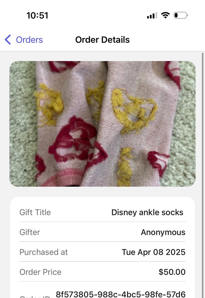 socksfromdiosa's tweet photo. Who paid for these ? ❤️ I don’t have address https://t.co/PrJw9Sh9AI