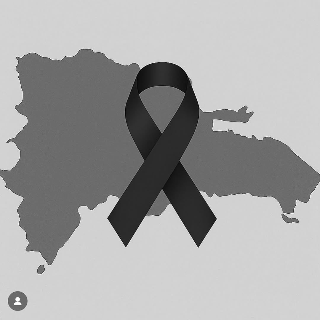 MrAngeloValdes's tweet photo. Fuera del fútbol, hoy mi país sufrió un evento trágico, con casi 100 personas fallecidas al momento de escribir este tweet.

Mi familia y yo estamos bien, gracias a Dios. Aun así, mi país está de luto. Fuerza para todos los dominicanos que perdieron a un ser querido el día de hoy  🫶