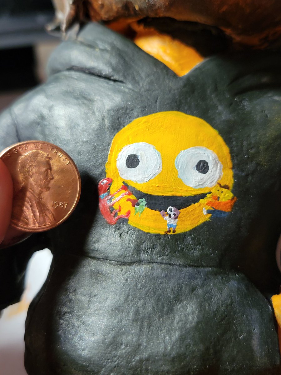 dailycatboydave's tweet photo. the smiling freaks and penny 4 scale. damn near blew my brains out painting them https://t.co/oDkgAne6lb