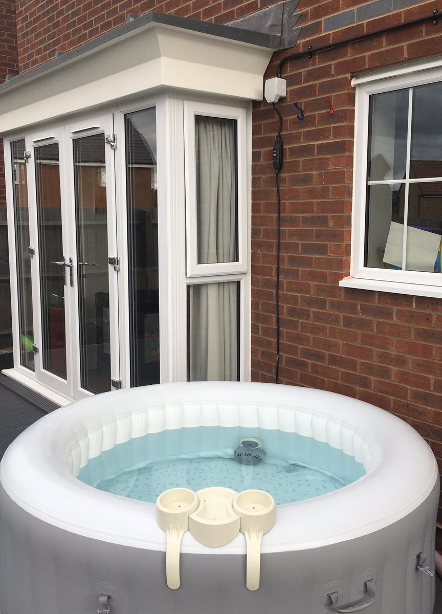 wiredontime's tweet photo. We’re now taking bookings for May &amp; June.

Services include full or partial rewires, consumer unit upgrades, installation of EV chargers, extra sockets and outside power ready for the summer.

No job is too large or too small, so give us a call on 07444 094039 for a free quote. https://t.co/0bvcjfUx3O