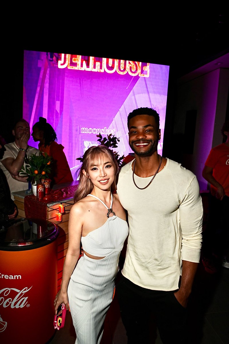 dejenetic's tweet photo. Thanks @KingBach for the massive support at @JenHouseHQ
Yes we are cooking…🧑‍🍳 
Stay tuned… https://t.co/ZFdfBCEoMY