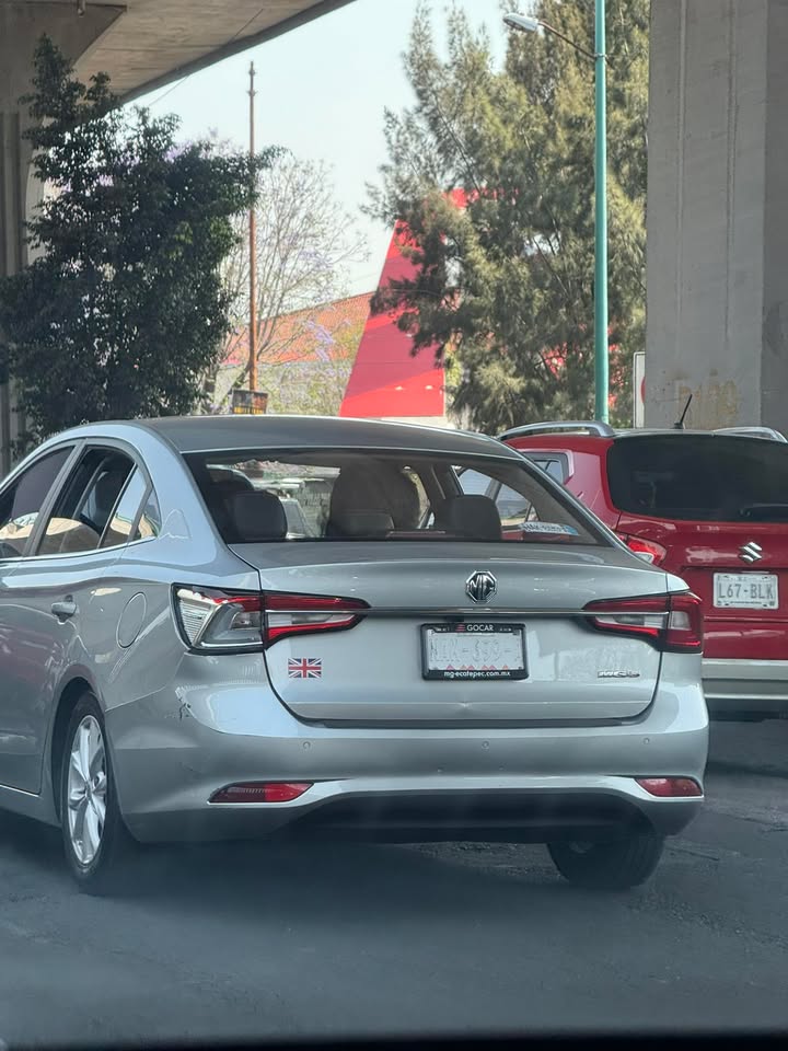 Autoboutique 1/4 de Milla tweet media