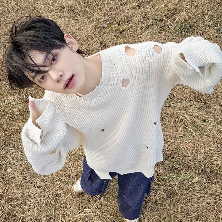 chrishmylove's tweet photo. bonni of the day ୧⍤⃝📷 pt2

today was a super busy day for this berri ! spent most of it reorganising my place.. but went on a nice loongg walk and managed to fit my weekly nail change in <3 https://t.co/a3h7nN95S3