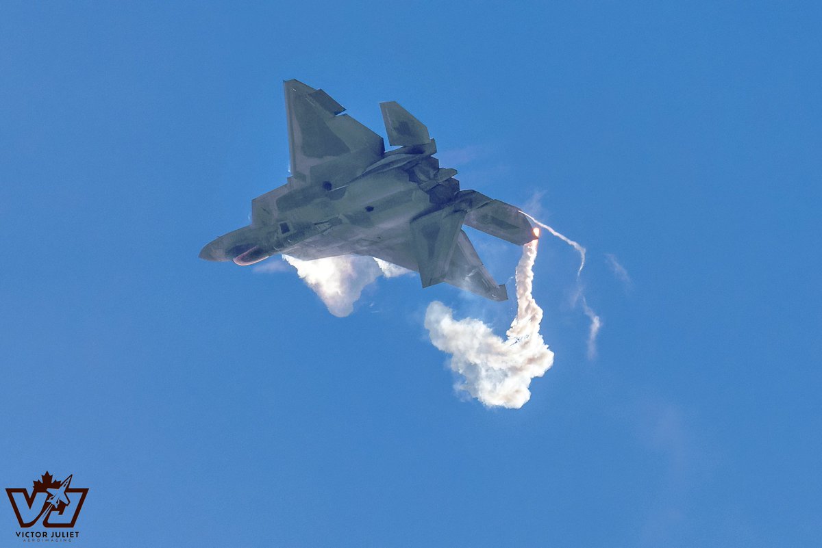 vjaeroimage's tweet photo. #raptordemoteam over #ciastoronto 2024

all my images https://t.co/jzt7Z2DELx