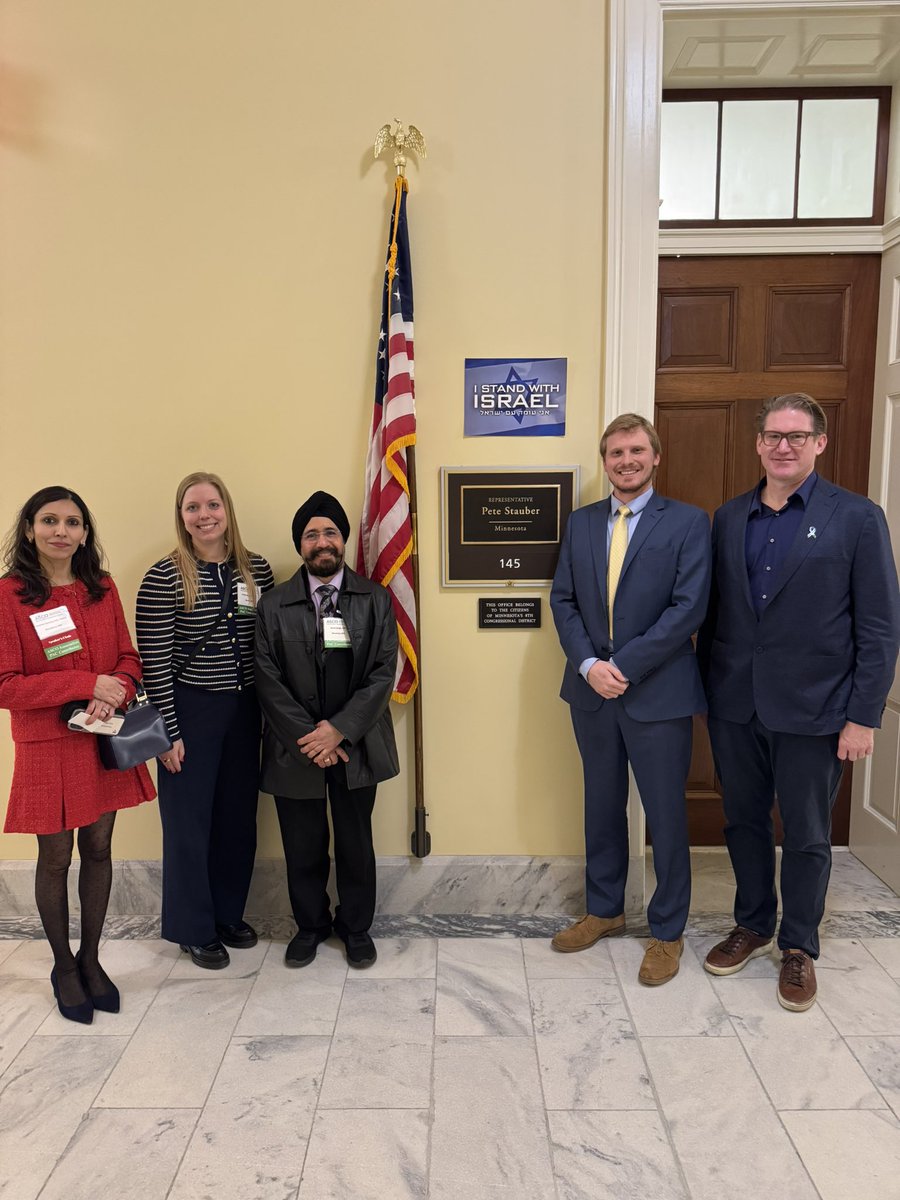JasmineKambojMD's tweet photo. #ASCOAdvocacySummit 
#ascoadvocacy
@asco
@WadeSwenson @Em_citabine Dr Amrit Singh. 
✅#FixPriorAuth
✅research funding
✅drug shortages 
3 asks- 7 meetings for Team Minnesota. 
Thanks to all the awesome @ASCO staff- leaders and volunteers and staff at the Hill who worked tirelessly to make a day like today so successful! 
🥳🎀🙏🤗
