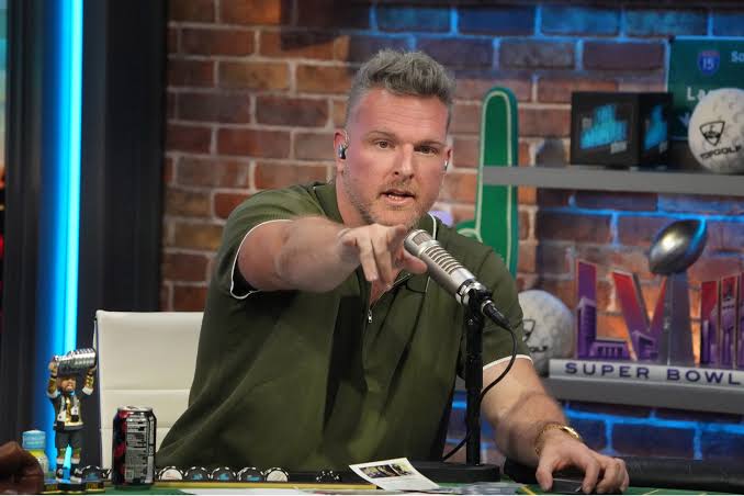 DanClarkSports's tweet photo. I'm here for, and will participate in, the Pat McAfee pile on.

The guy is a fucking loser.

A teenager's sex life should just never have been a discussion point on ESPN. https://t.co/1CgA7bMuym