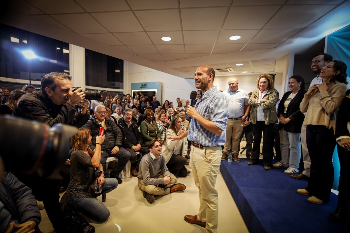 Acompañado la presentación de la #Lista1 
Este 11 de mayo cambiamos Montevideo con <a href="/MartinLemaUy/">Martin Lema</a> 
#YaEstá