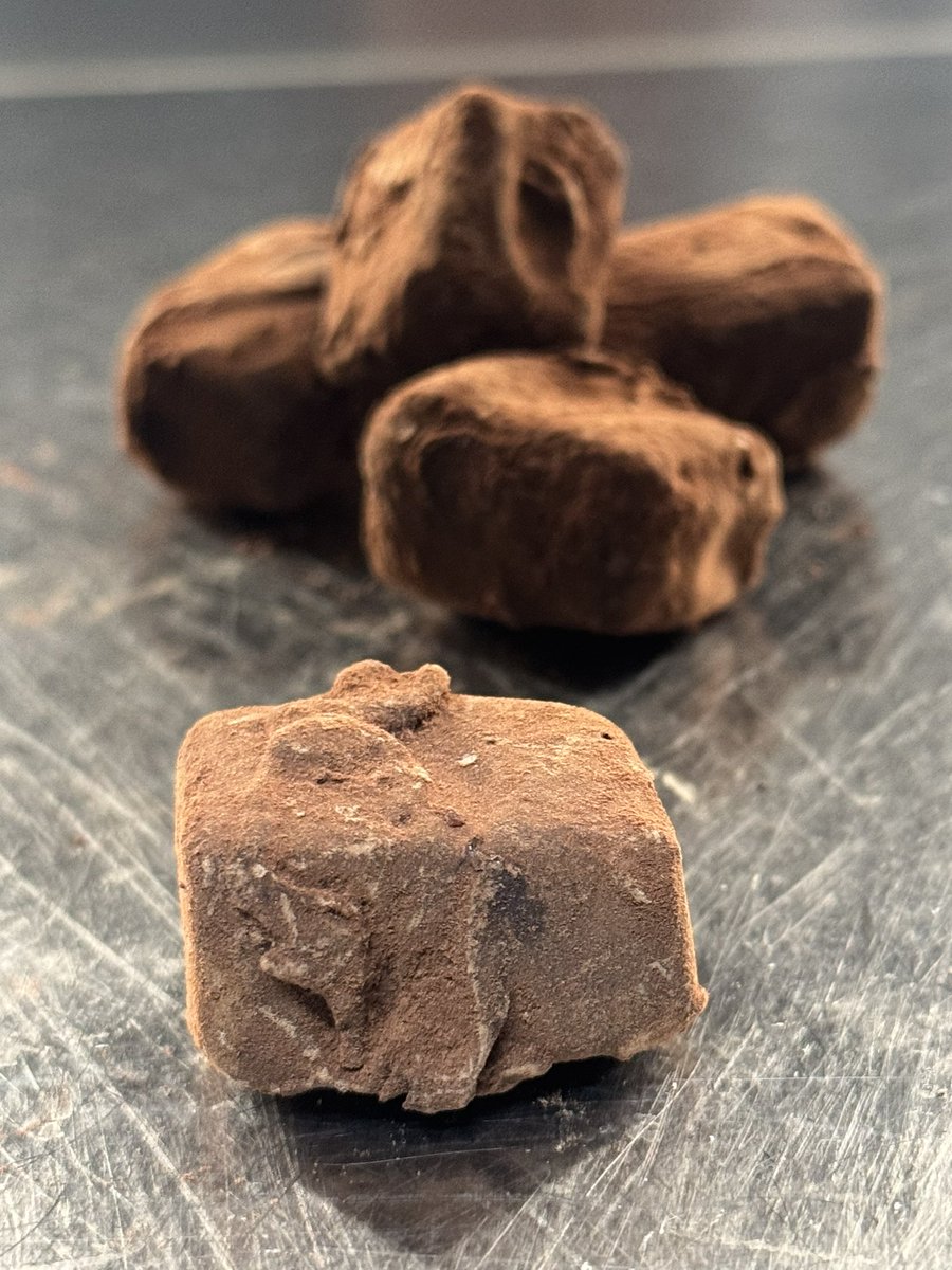 travesures's tweet photo. Bombons de conyac. 🤪🍷 #soletesguiarepsol #solivella #concabarbera #caltrave #sanstrave #natural #ecològic #familia #michelinguia #delicios #amantdelmenjar  #cuina #vi #cava #yummy #instagood #LaGourmeteria #ElNationalcat #gastronosfera https://t.co/3bhoexYEBU