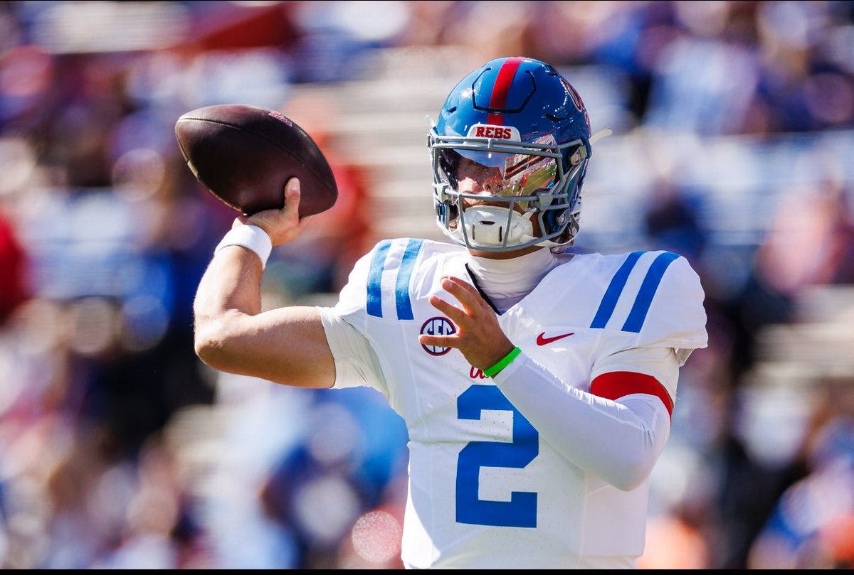 AdamSchefter's tweet photo. Sources: Ole Miss QB Jaxson Dart visited today with the Cleveland Browns, and will next fly to Las Vegas to visit the Raiders, sources tell me and @FieldYates.

Dart also has spent “considerable time” during this interview process with the Giants, Saints and Rams. https://t.co/M6rY1SLGkl