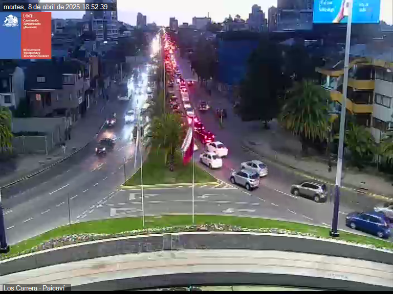 TTIBiobio's tweet photo. Ahora 18:52 horas. Aumenta la congestión por Av. Los Carrera en #concepcion en dirección hacia puente llacolén producto de atropello en salida puente lado #sanpedrodelapaz 

Prefiera puente bicentenario o puente Juan Pablo II.⚠️ https://t.co/T5ZF3QeBtW
