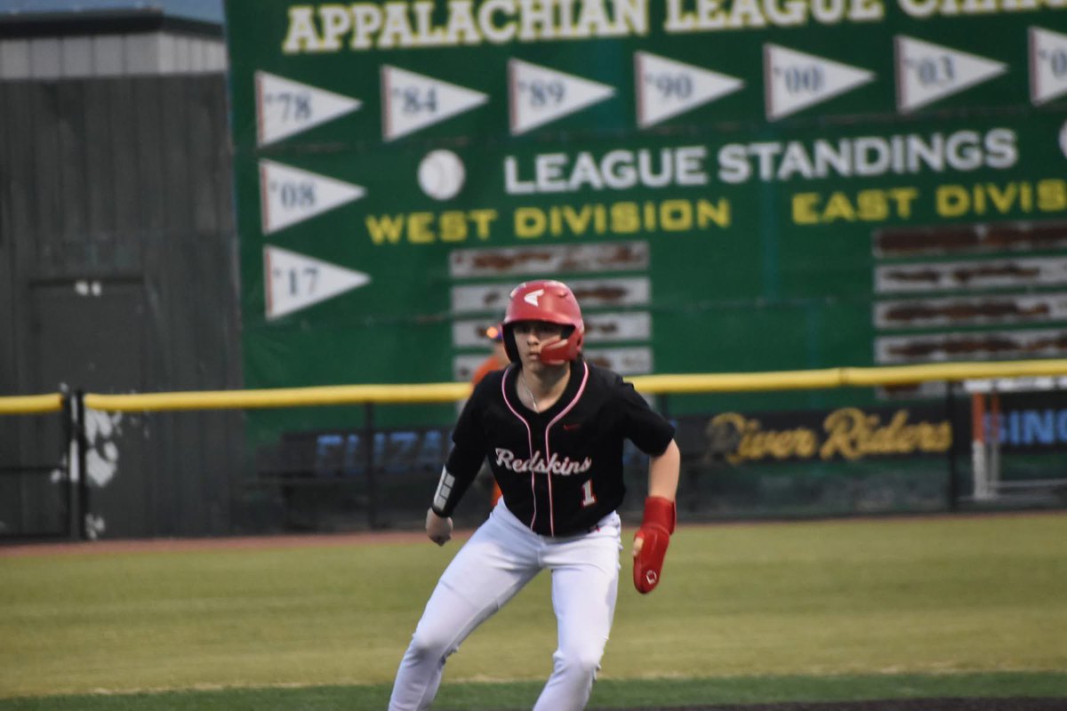 E5 |  
<a href="/CadenRidings/">Caden Ridings</a> with an RBI stand-up double.

Redskins -8   Chiefs 0