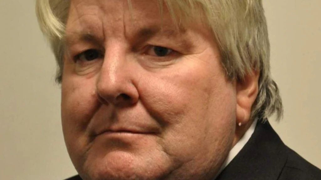 An ex-Victorian Labor staffer who allegedly once assaulted a party secretary has been involved in a brawl with an elderly man at a branch meeting in Melbourne’s west <a href="/theheraldsun/">Herald Sun</a> <a href="/96mitchclarke/">Mitch Clarke</a> heraldsun.com.au/news/victoria/…