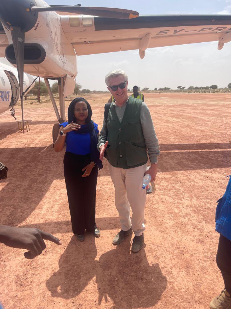 Je me réjouis d’avoir pris part à la visite du Haut-commissaire du <a href="/Refugees/">UNHCR, the UN Refugee Agency</a> à l’Est du Tchad . La visite a été l’occasion pour rappeler l’importance d’une gestion rigoureuse et transparente des ressources. chaque $ compte pour #SauverDesVies. <a href="/OCHAChad/">OCHA Chad</a> <a href="/UN/">United Nations</a> <a href="/UNOCHA/">UN Humanitarian</a> <a href="/UnhcrTchad/">UNHCR CHAD</a>