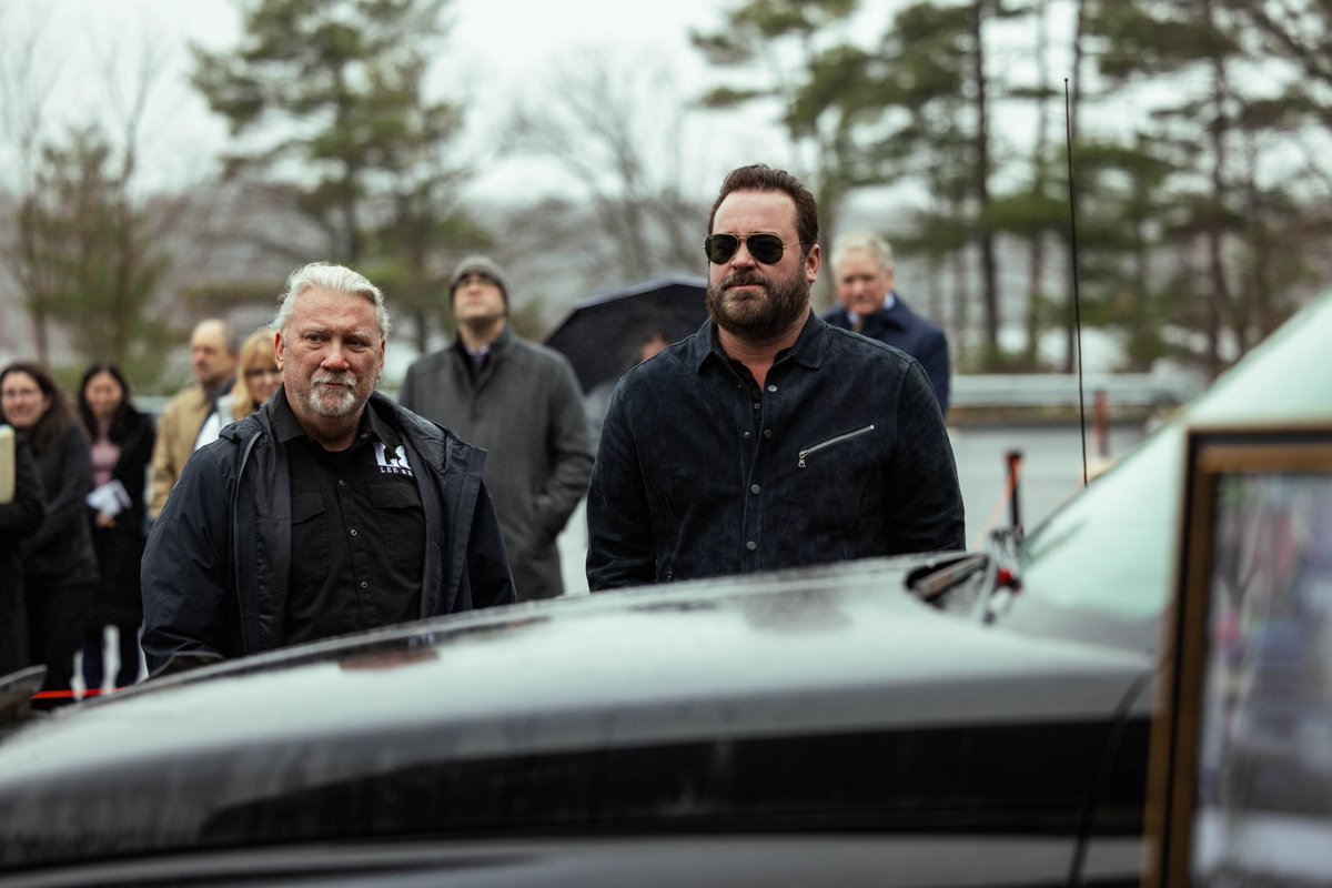 leebrice's tweet image. 12 years since this went number one..and it still hits home. Thankful I was able to celebrate this milestone at SFC Monti’s Congressional Medal of Honor Ceremony with so many of the brave men and women who fight for our country every day. This song is not only about you, but it’s…