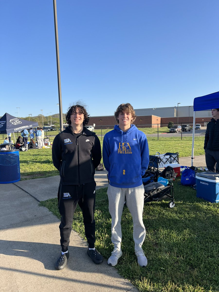 Gabe Min and Cates Kennedy both are county champions! Gabe wins pole vault with a clearance of 11 feet. Cates wins 300m hurdles in 40.6 (only his 3rd race ever in the event!). Let’s go, boys!!
