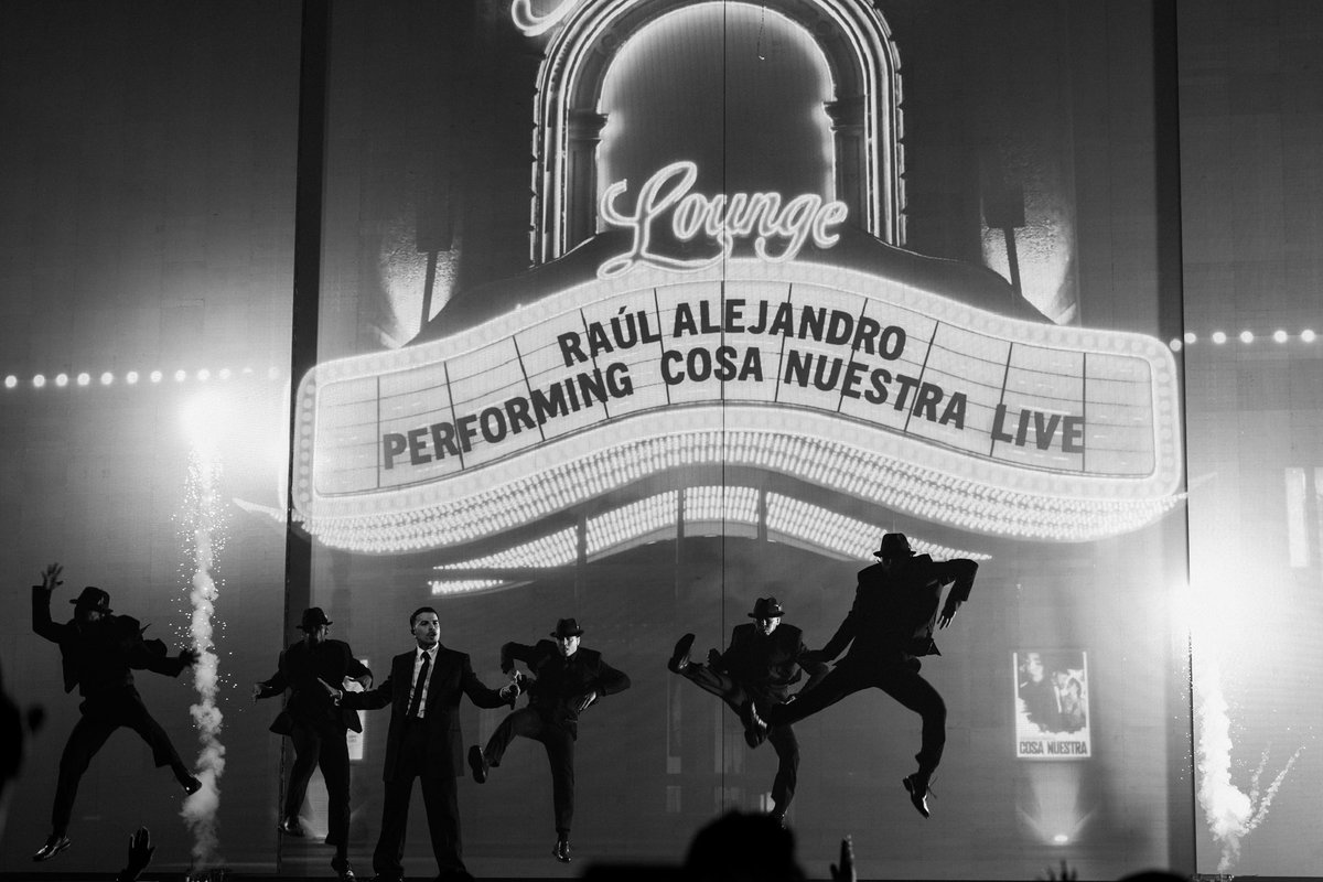rauwalejandro's tweet photo. Once upon a time en tu ciudad mas cercana “COSA NUESTRA TOUR” desde donde los esperan?? 💃🏾🕺🏽🎺🎭🪘🎸🥂✨🇵🇷 el 10 saleee temaa nuevoo!!!!!!! https://t.co/rpBIHh0YKB