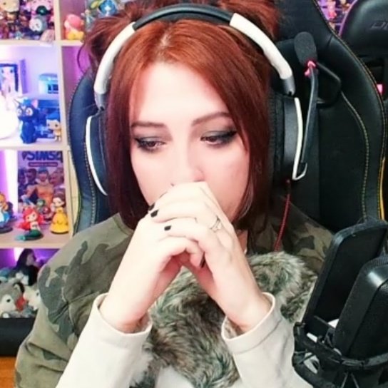 MoniKML_'s tweet photo. Agradezco tener una comunidad aquí para poder Hatear... a eso no era.
Holisss cómo están?!! Quién está por aquí?! Digan presente o alguna frase Lilera https://t.co/pA44kb76sh