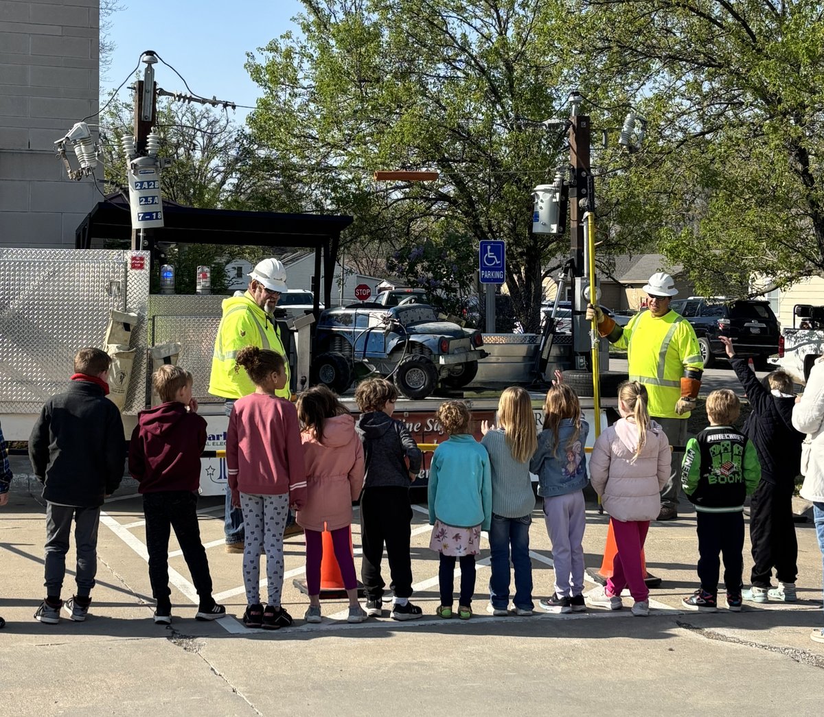 Big thanks to Girard linemen Adam Koons and Lewis Merrell for making it possible for Heartland to participate in <a href="/GirardLibrary/">GirardPublicLibrary</a>'s Ag Day event for the third year in a row. The pair manned the high-voltage safety demo trailer we share with <a href="/4riverselectric/">4 Rivers Electric Cooperative, Inc.</a>