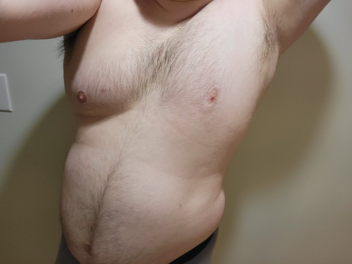 fnard2's tweet photo. Your daddy bear looms over you.

What will you let him do to you? https://t.co/z3FMiBLPbh