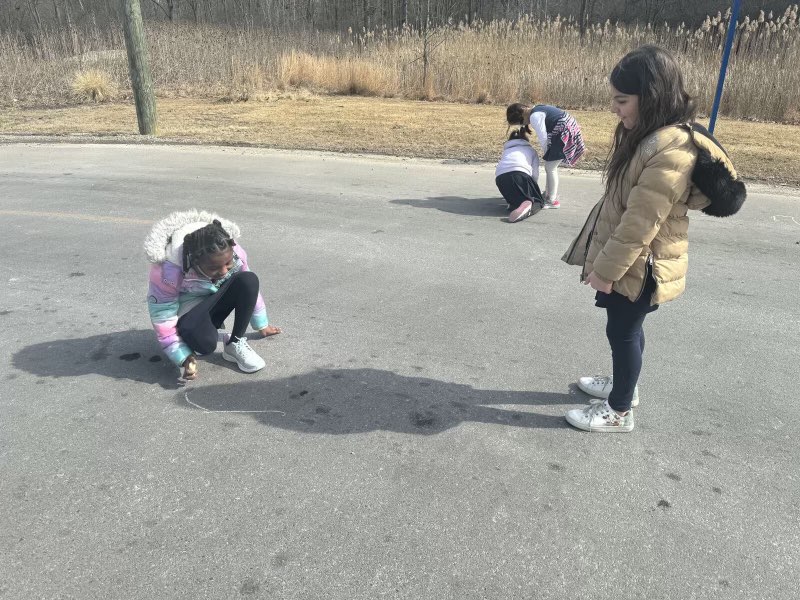 SouthCantonSCA's tweet photo. Mrs. Khurram’s 1st grade has been learning about the relationship between the earth &amp; sun by making observations of their shadows. They drew conclusions about the length of their shadows based on the location of the sun. https://t.co/TZYQ6heVtC