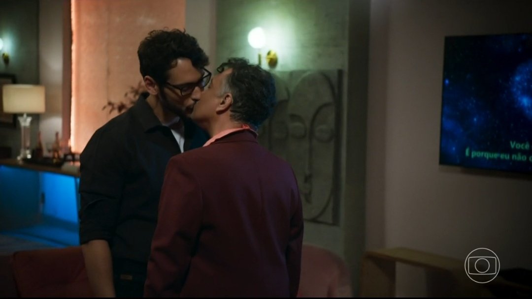 Daviiimandy's tweet photo. Finalmente o beijo entre Bernardo e gigi, muita torcida, muita espera, muitos desencontros, mas aconteceuuu
#Bergi #Voltaporcima https://t.co/Taf4c89s6D