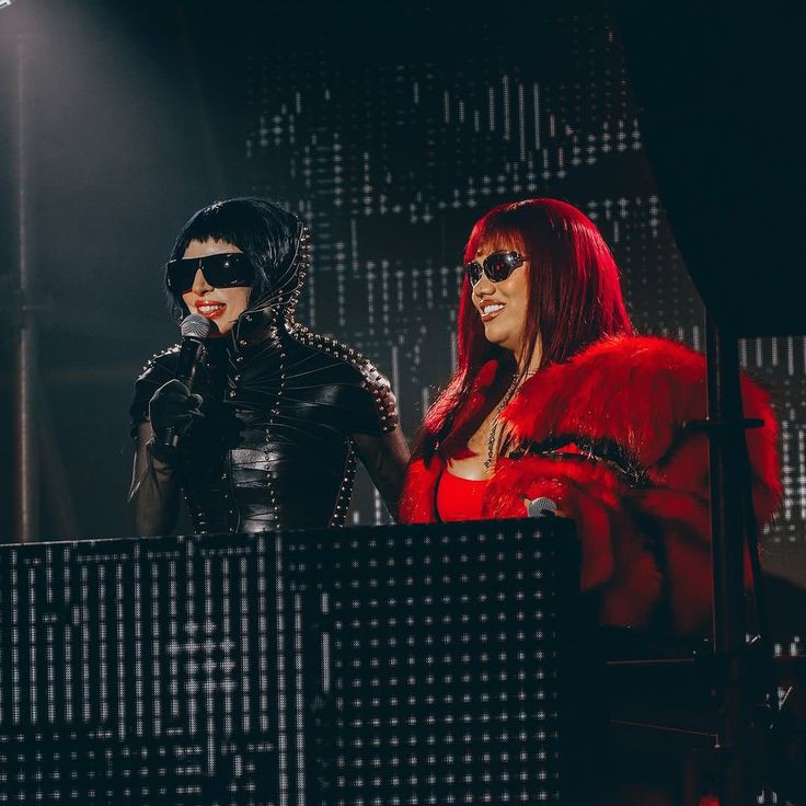 TeamGabs_'s tweet photo. Gabs disse que agora irá fazer um Q&A (Questions & Awnsers) com seus fãs!
#VertigoOutNow × #VertigoTheParty https://t.co/84AlwX2YIp