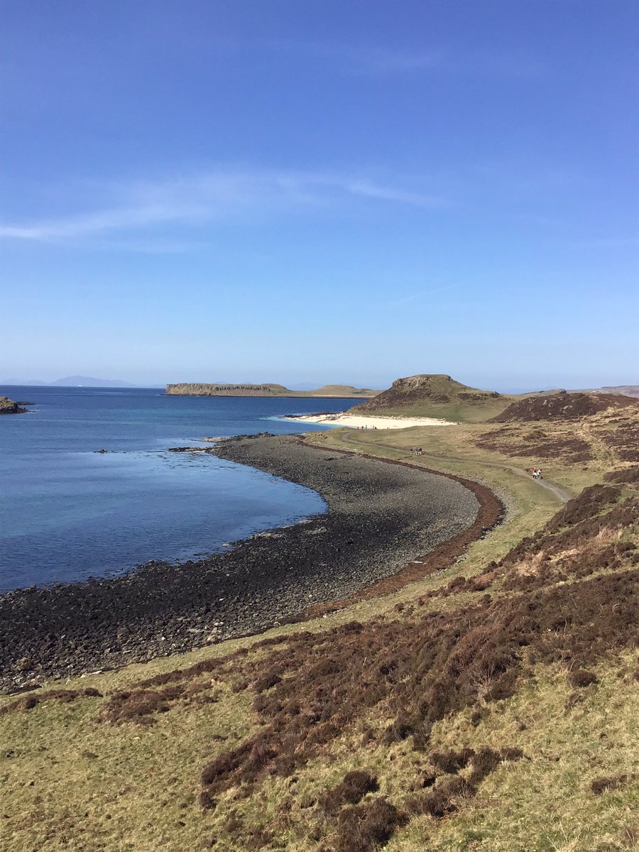 LozSoft's tweet photo. Another beautiful day in Scotland 🏴󠁧󠁢󠁳󠁣󠁴󠁿☀️ https://t.co/rQvOrQoeVB