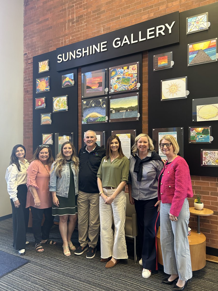 Shawnee Mission Education Foundation (@thesmef) on Twitter photo Big thanks to our friends at <a href="/LibertyEdFdn/">Liberty Education Foundation</a> for hosting some education foundation executive directors today! It's always a fun day to collaborate and connect with colleagues. Big thanks to our friends at <a href="/LibertyEdFdn/">Liberty Education Foundation</a> for hosting some education foundation executive directors today! It's always a fun day to collaborate and connect with colleagues.