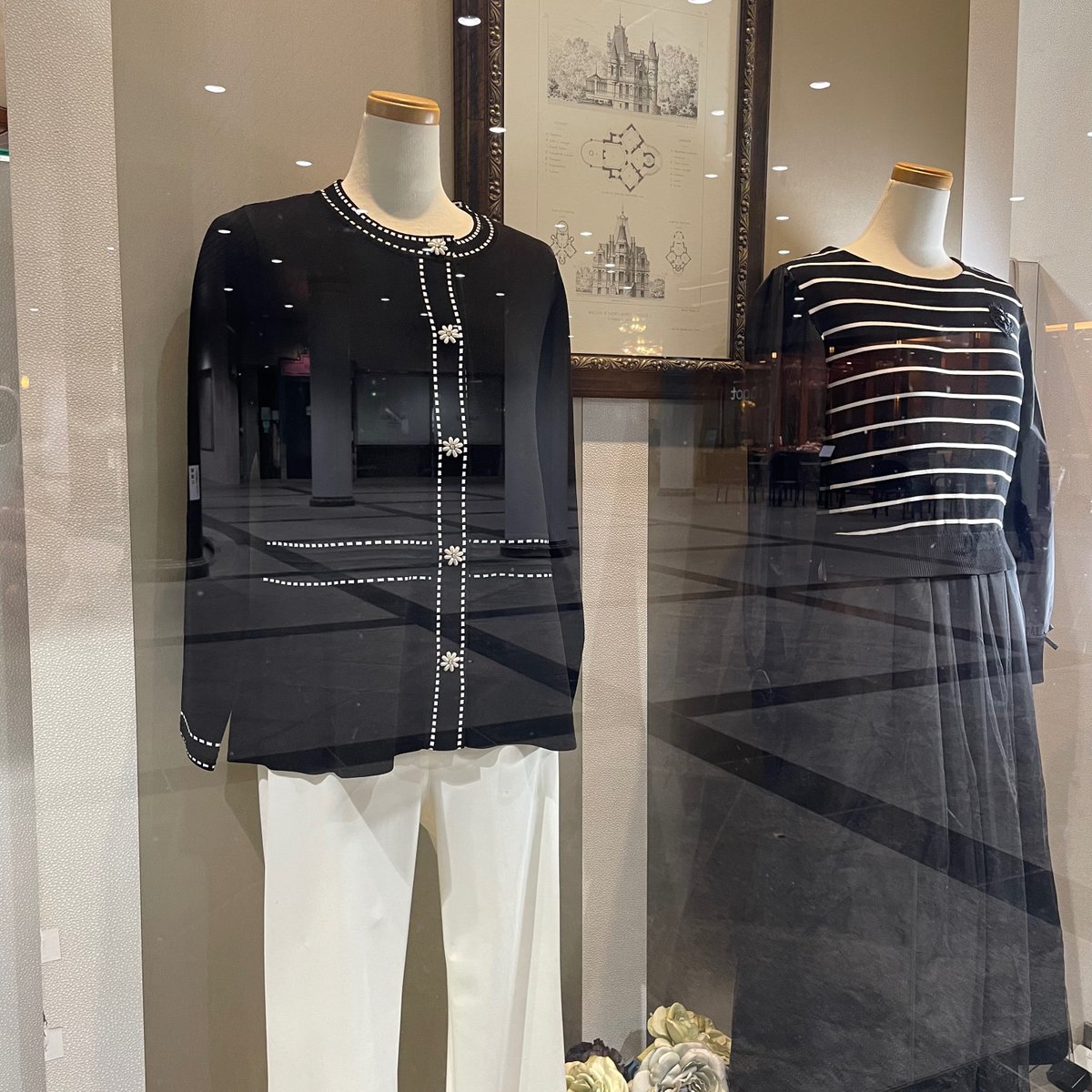 boutique_aimee's tweet photo. 桜も満開です
今週は
スーパービューティー
byオーラボー weekです

 #スーパービューティー
 #スーパービューティーbyオーラボー 
 #大人エレガンス 
 #セレクトショップ 
 #セレクトブティック 
 #ブティックエメ https://t.co/48JYEzjXhb