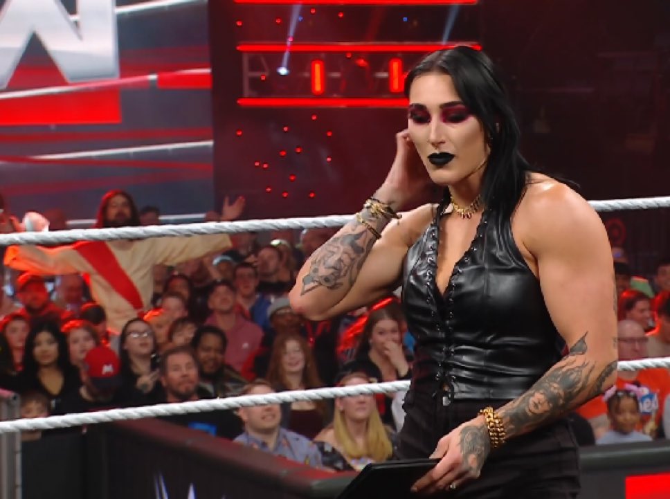 ExtremelyLiving's tweet photo. Jesús - “ Yup my dad created Mami you’re welcome . I’m a big fan “#LoveForRhea #BeautifulCreation #RheaRipley #WWERaw https://t.co/PrXT1xFyOA
