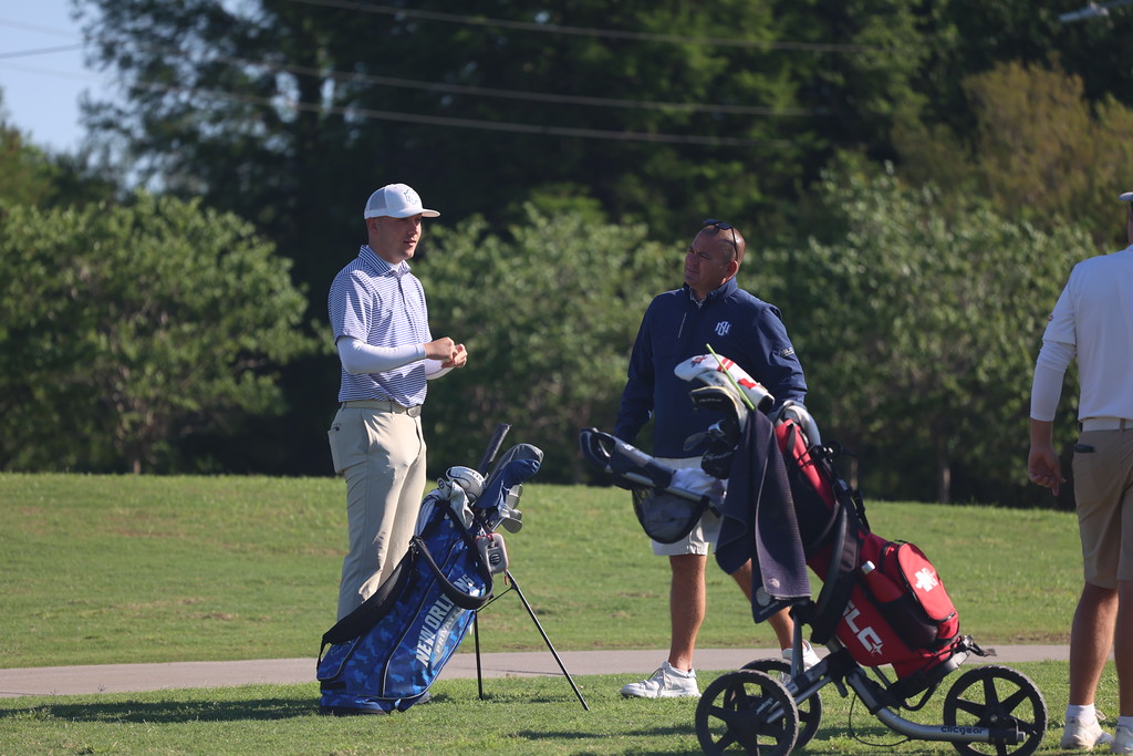 Picked up a 4-2 victory over Loyola this afternoon to finish 1-1 at Bayou Oaks Match Play. 

𝗥𝗘𝗖𝗔𝗣 ⬇
📰 unoprivateers.com/news/2025/4/8/…

#NOLAsTeam ⚔⛳🏌️‍♂️