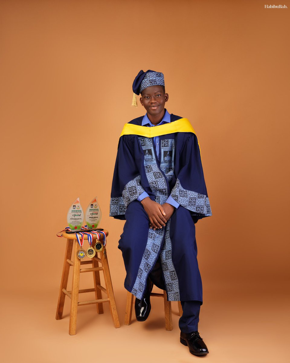 b_abdullah442's tweet photo. Which of the favours of my lord will I deny? 🥹

Bsc Mechanical Engineering in the bag!

#LASU28thConvocation https://t.co/gGm2y8gaS6