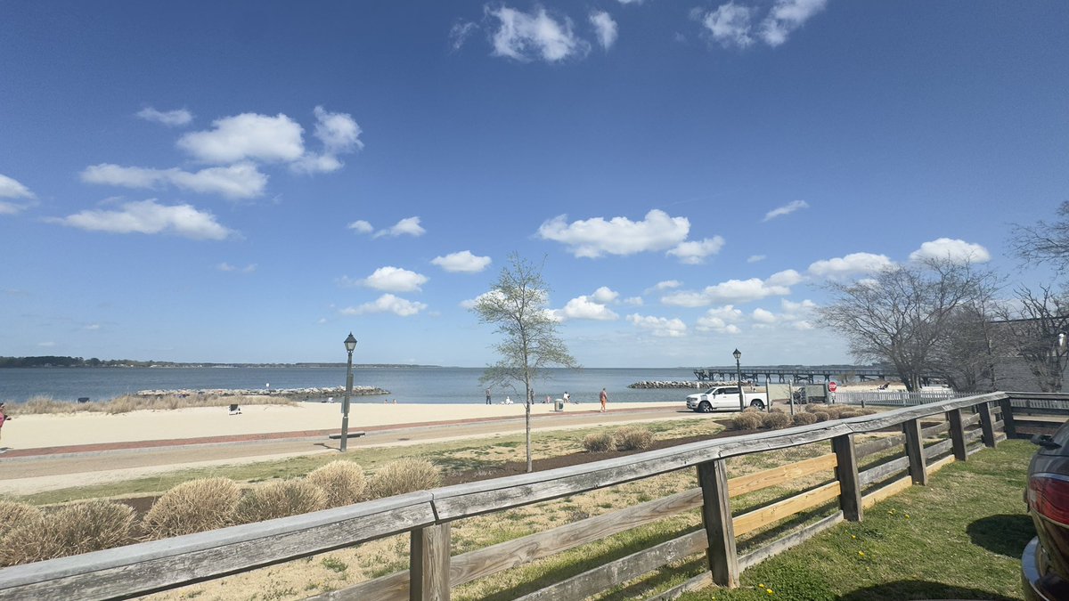 geraldine_pulgo's tweet image. Sun, sand, and Spring Break vibes in Yorktown, VA! #YorktownBeach #SpringBreakGetaway

#UnitingOurWorld @ParticipateLrng