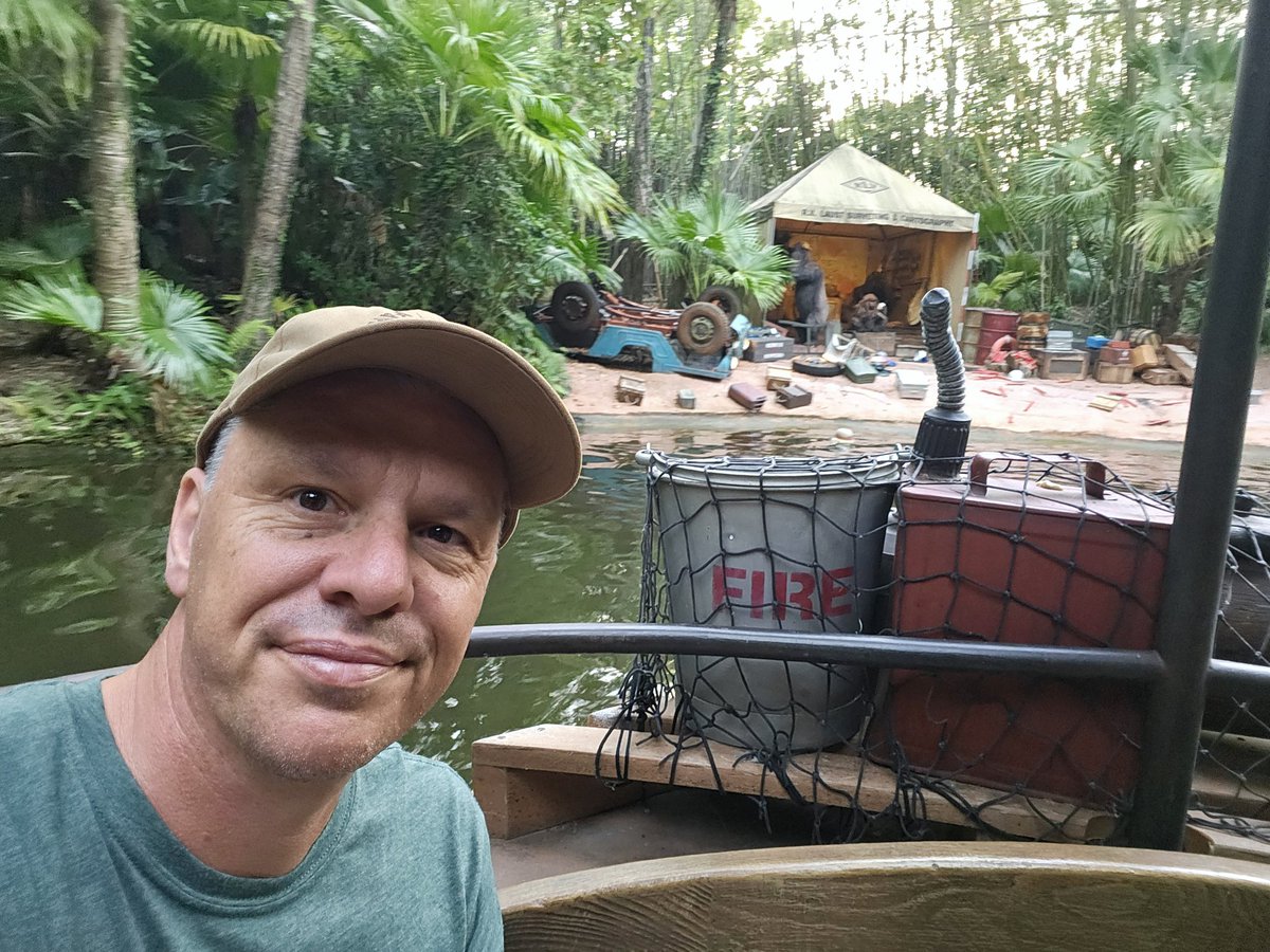 FallsAdventurer's tweet photo. Ride # 44   Jungle Cruise (7:32)
Classic.  Was in the back of the boat,  which is always difficult to hear. 

#adventureisoutthere #ridechallenge #wdw https://t.co/njXKAiJyHA