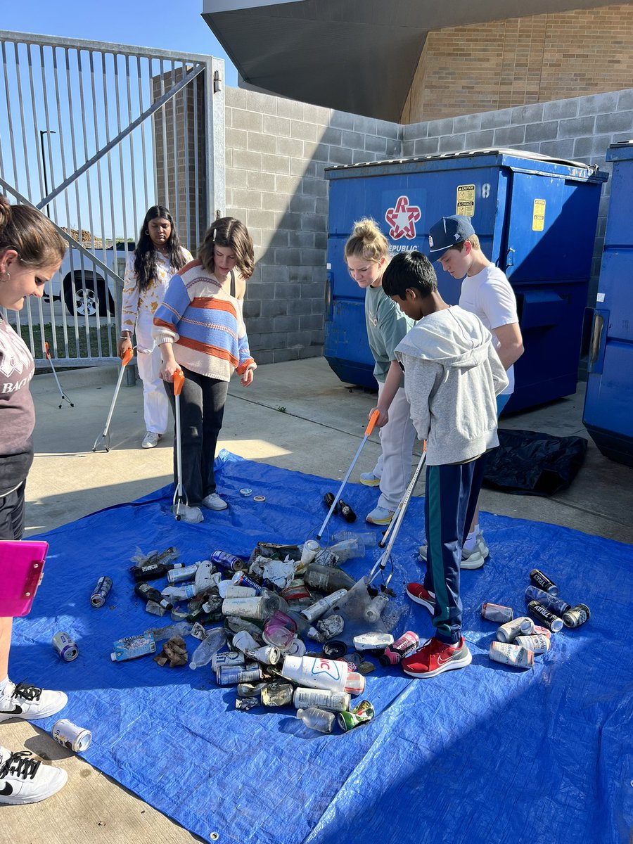 We performed a litter audit of the bags of litter collected to report to Texas Litterbase! Always trying to come up with litter prevention programs/ideas♻️