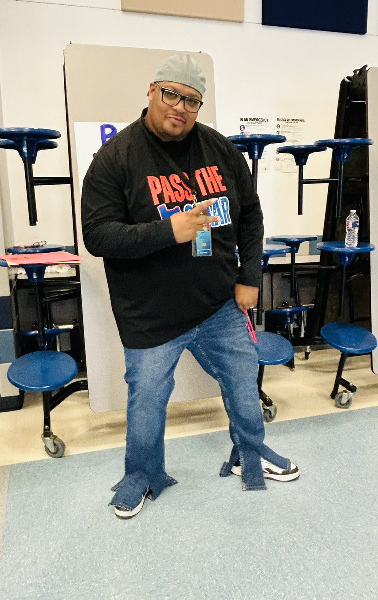 ReyesInClass's tweet image. Our 5th grade team went all in for the STAAR ⭐️Pep Rally!
We hyped up Math, Reading, and Science — and made sure our kids know:
We ARE passing!
#STAARReady #TheyNotLikeUs #5thGradeStrong #TestPrepVibes
@WTHanes @IrvingISD 
Let’s gooo!
Math ➕ Reading 📚 Science 🔬 = SUCCESS ✅