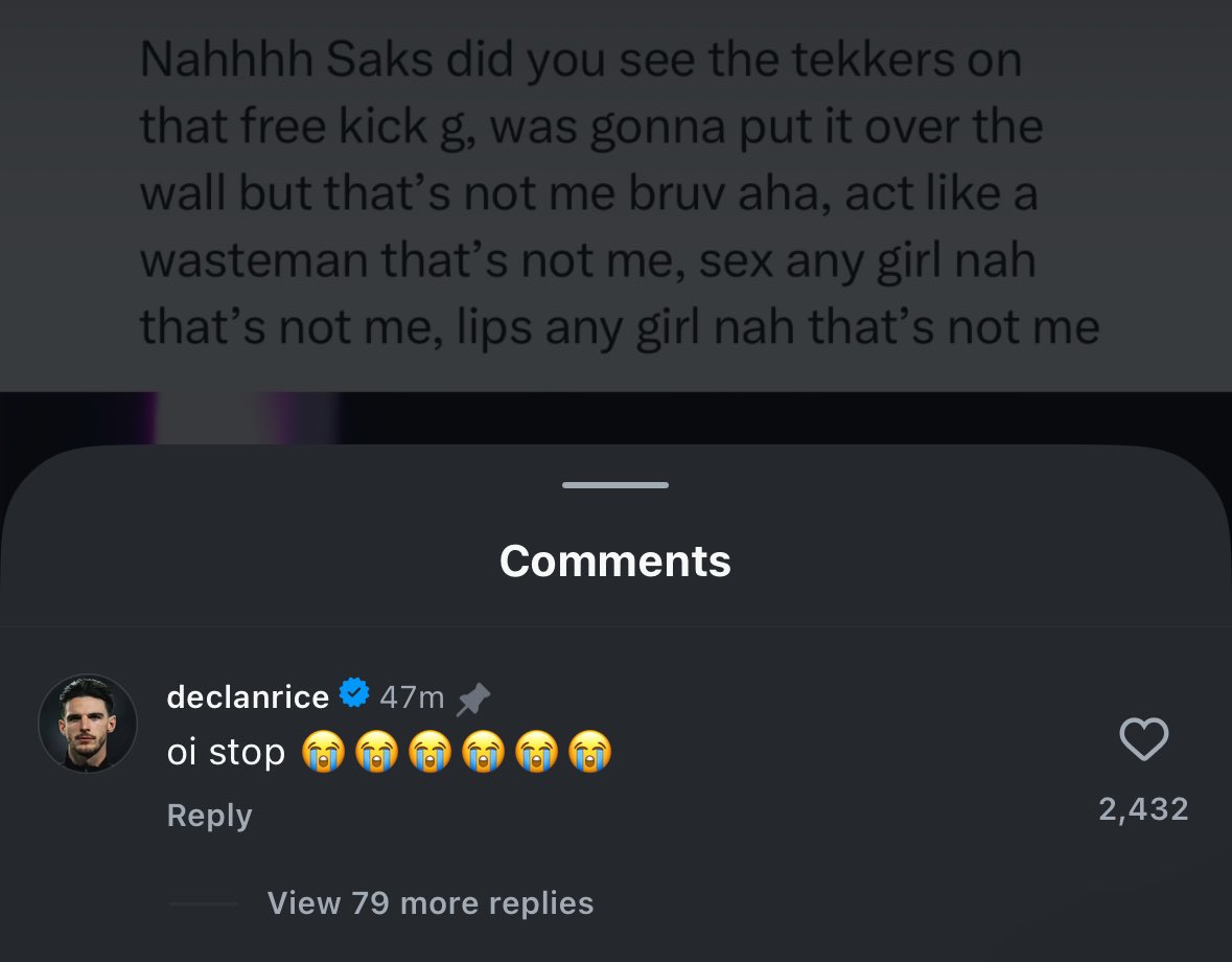 this guy had a 10/10 performance then immediately went back to scrolling on his socials 😭😭