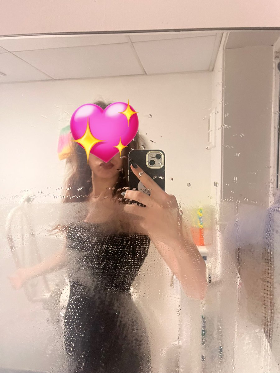 laylalumin's tweet photo. say hii for a vid in dms😁 https://t.co/EfnRKCd0JZ