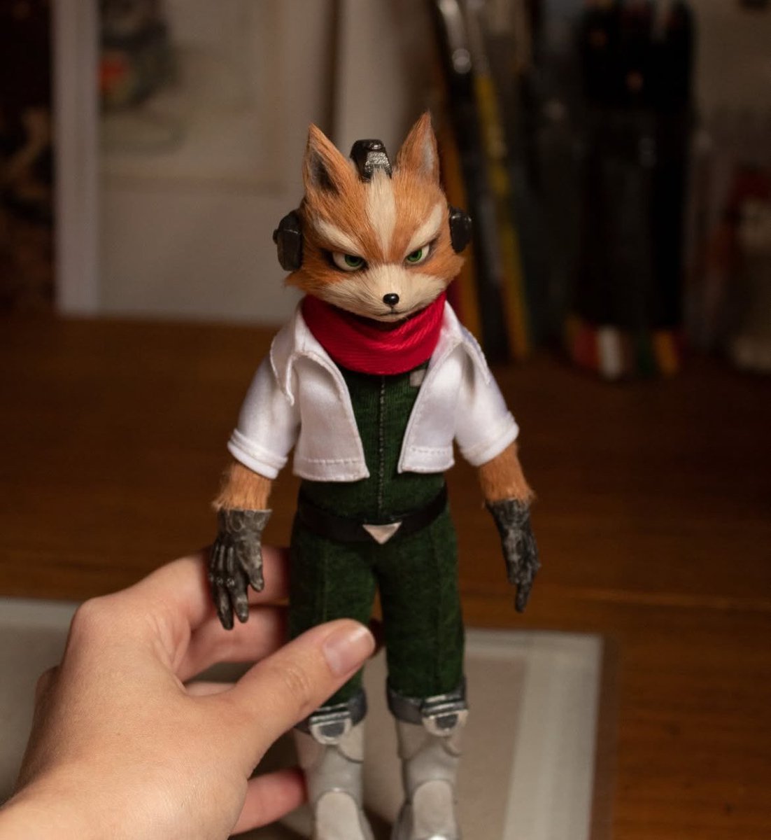 jordanacpedroso's tweet image. #PortfolioDay #PORTFOLIODAY2025
hello! i’m a visual artist, puppet maker and stop motion costume designer. i love exploring different materials, hand sewing, working with fur and small things :)