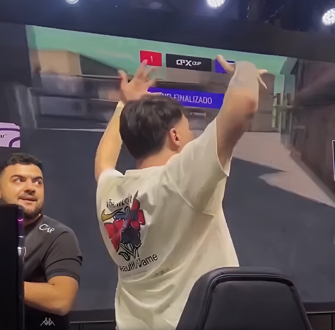 LOUD Facada1v99 tweet media