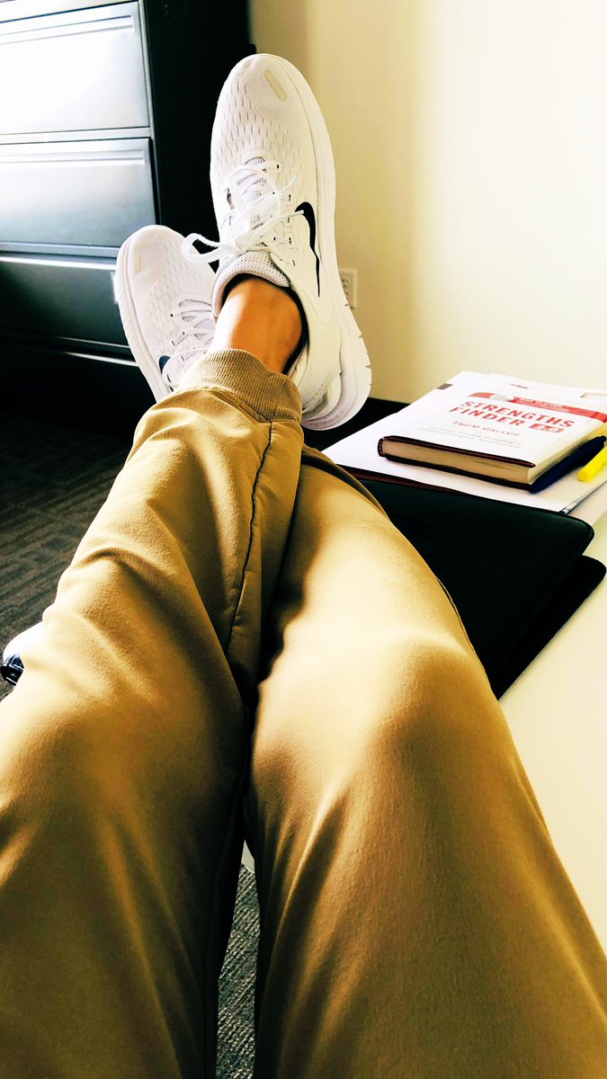 c_bangs's tweet photo. Today was good day. β¨ππ
#Fulltimejob #Goals #Goodtobewanted https://t.co/5SnUKuF8SP