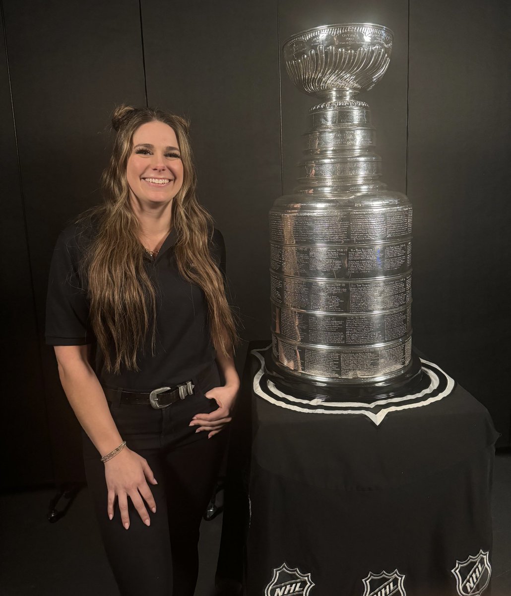 KaiaMcK's tweet photo. One very happy witchy, the #StanleyCup is hands down the most magical, beautiful trophy in all of professional sports. Also was VERY excited to see where the Caps are on it in person! 😮✨ https://t.co/jzYy2ChZNN