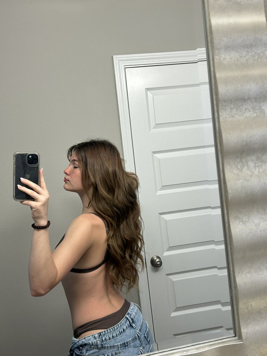 Ali 💋 tweet media