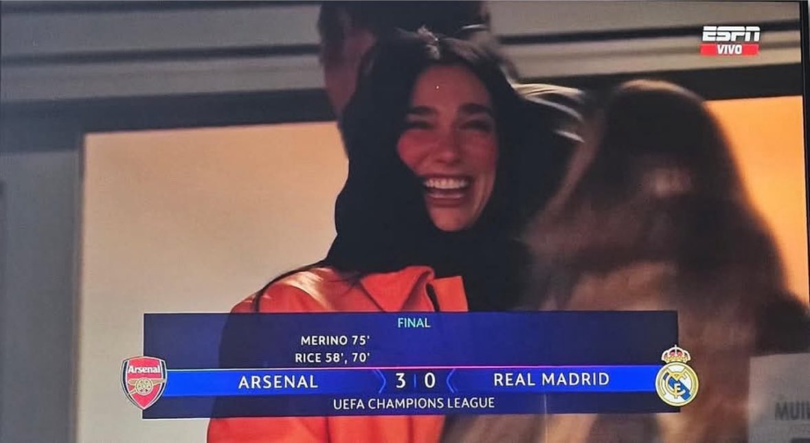 KalshiFC's tweet photo. Dua Lipa's reaction after FT. https://t.co/iu5UVezNma