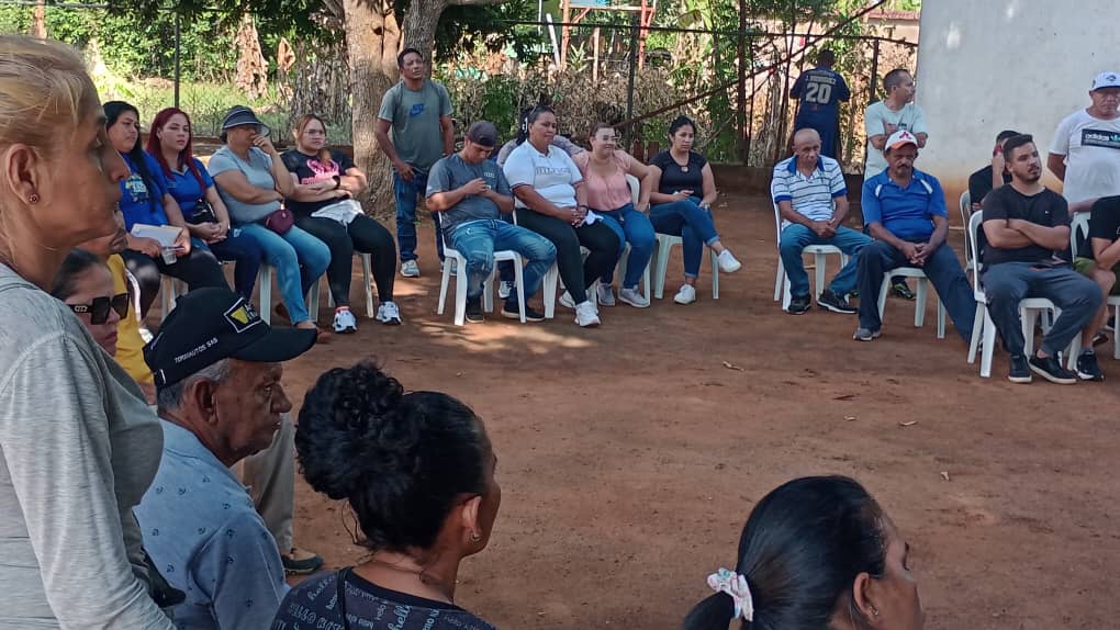 La #GranMaquinaria de la Casita Azulde #Lagunillas, calentando y afinando motores nuevamente, #LoMejorEstaPorVenir  🇻🇪
#Zulia

<a href="/somosuntzulia/">Un Nuevo Tiempo Zulia</a> 🇻🇪
<a href="/partidount/">Un Nuevo Tiempo</a>